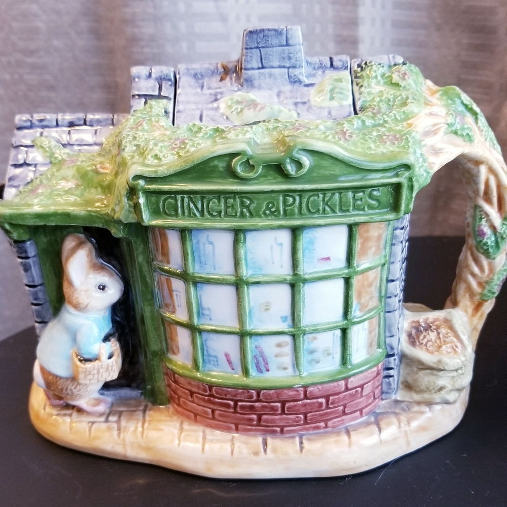 Beatrix Potter Peter Rabbit Tea Pot Vintage 1998